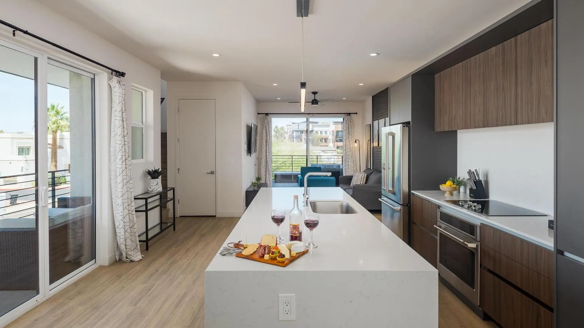Σπίτι διακοπών Pinnacle Peak - 3 Units - Hot Tub - In Old Town Σκότσντεϊλ